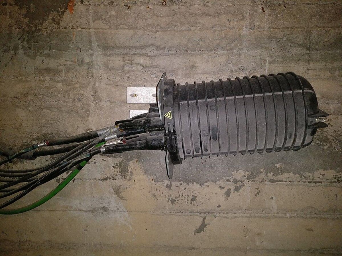 24-Core Fiber Optic Splice Closure